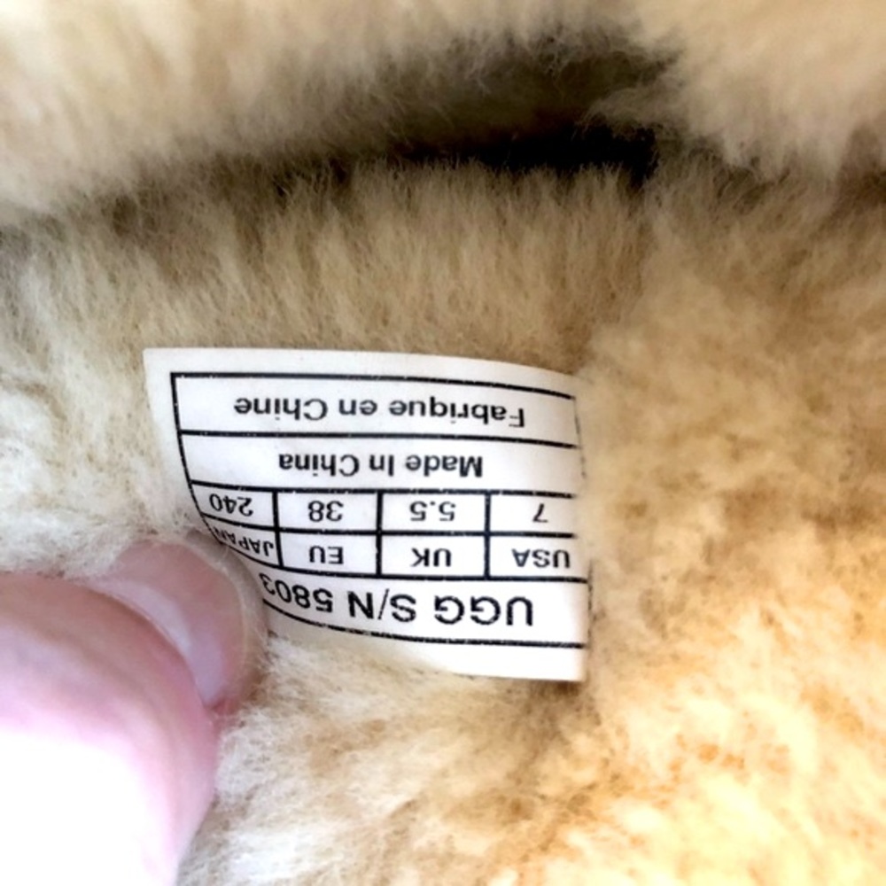 Ugg Australia Bailey Button Boot - image 7